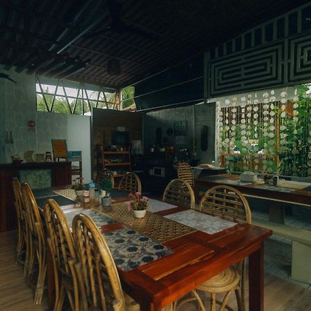 Teteng'S Apartelle San Vicente  Bagian luar foto